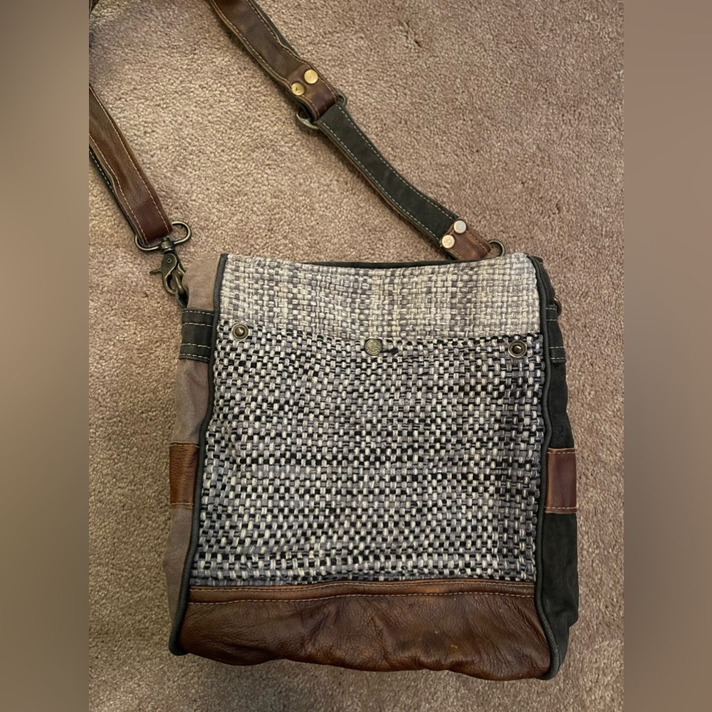 Myra Bag- Crossbody Bag